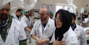 Kunduz Dr Liu visits MSF