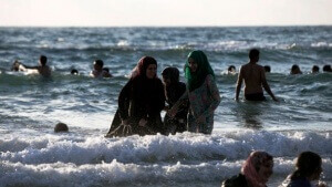 Muslim women beach